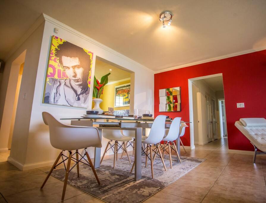 Designer Penthouse - Stunning Property With Amazing Views Сент-Джеймс Экстерьер фото